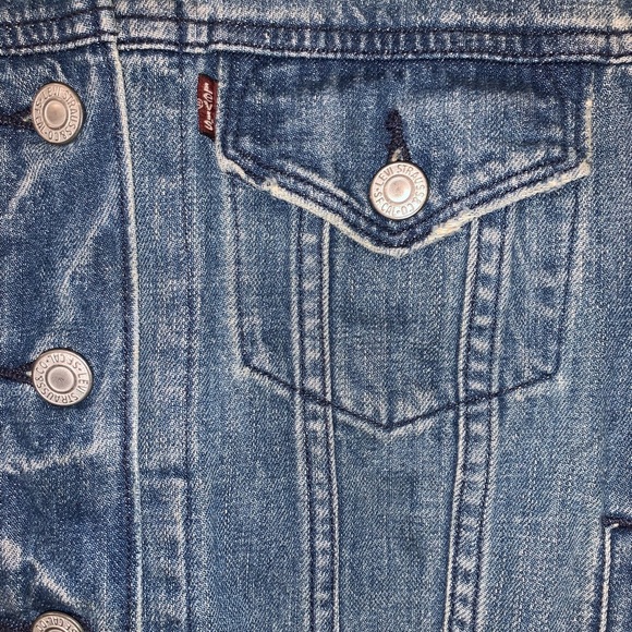Levi’s Silver Label Denim Trucker Jean Jacket - Picture 10 of 16